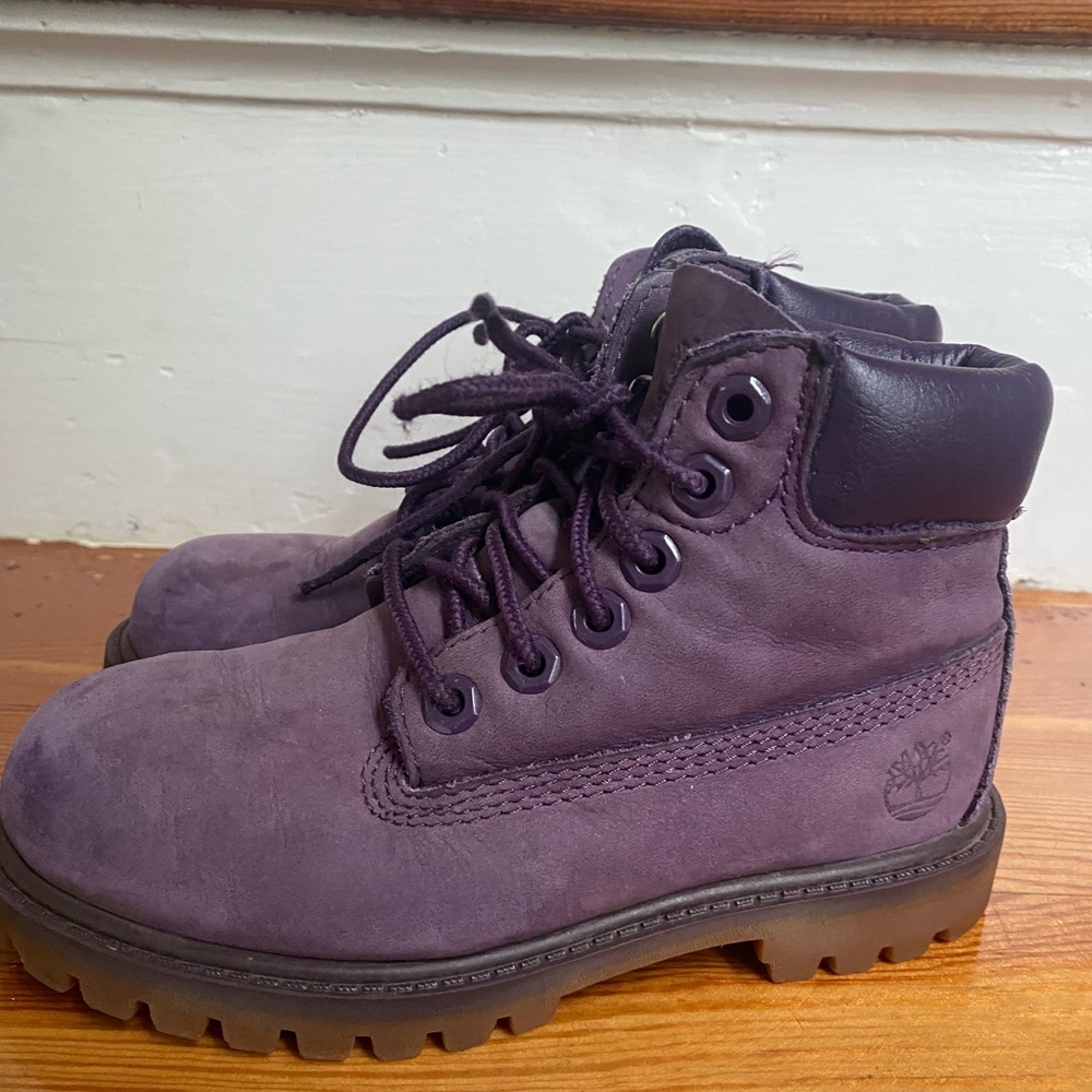 Kids Timberland Boots - Picture 2 of 6